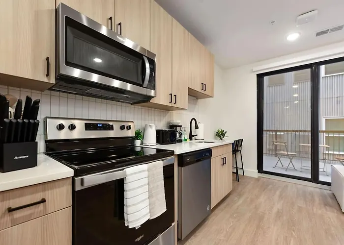 Gym+hulu+parking Near Universities|upmc|shopping * Pittsburgh