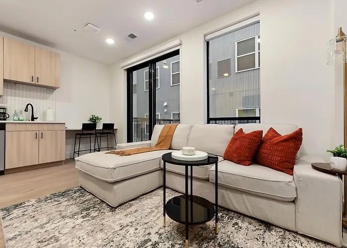 Apartment Gym+hulu+parking Near Universities|upmc|shopping