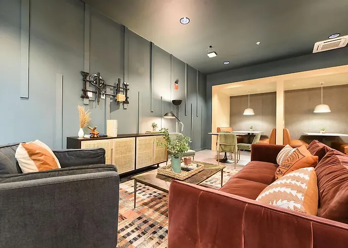 Gym+hulu+parking Near Universities|upmc|shopping Apartment Pittsburgh
