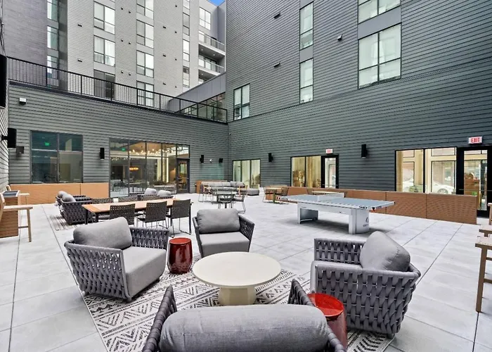 Apartment Gym+hulu+parking Near Universities|upmc|shopping *